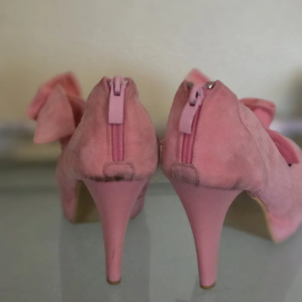 Pink Suede Bow Women's Shoes - Picture 4 of 4